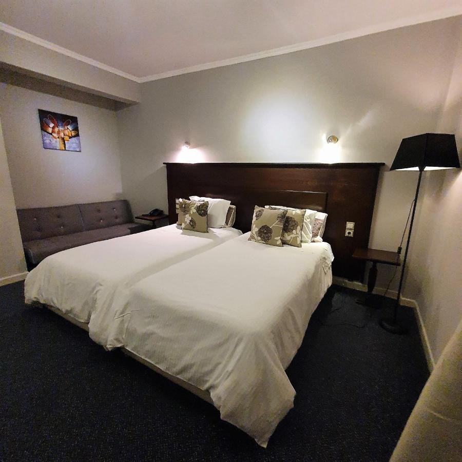 Liknon Hotel กาลัมปากา ภายนอก รูปภาพ
